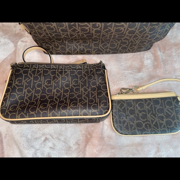 Calvin Klein Set - Picture 7 of 7